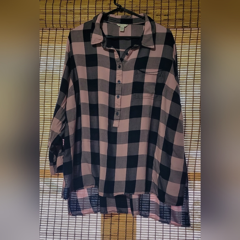 Women's baby pink pullover flannel size 22/24W barbiecore